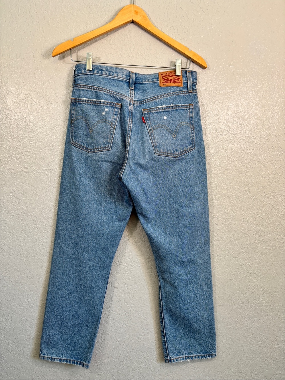 Levi’s 501 Original Fit, Button Fly, Cropped Jeans Sz. 27 - Picture 6 of 10
